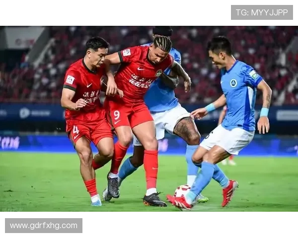 中超关键战役打响，争冠保级形势愈发清晰