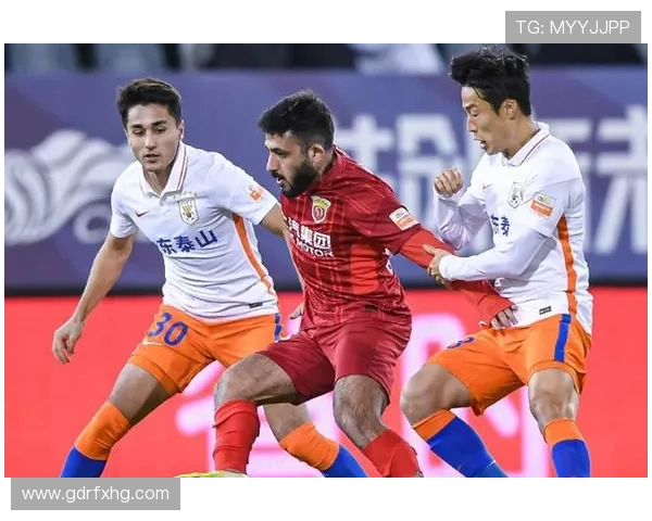 山东泰山争冠竞争力下滑,对联赛争冠形势产生阶段性影响 山东泰山争冠竞争力下滑,对联赛争冠形势产生阶段性影响